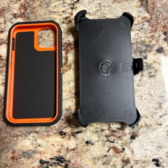 🔥3/$10 NWT iPhone 14 Pro protector case with detachable belt clip - Picture 3 of 5